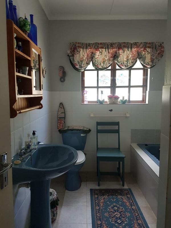 5 Bedroom Property for Sale in Albertinia Western Cape